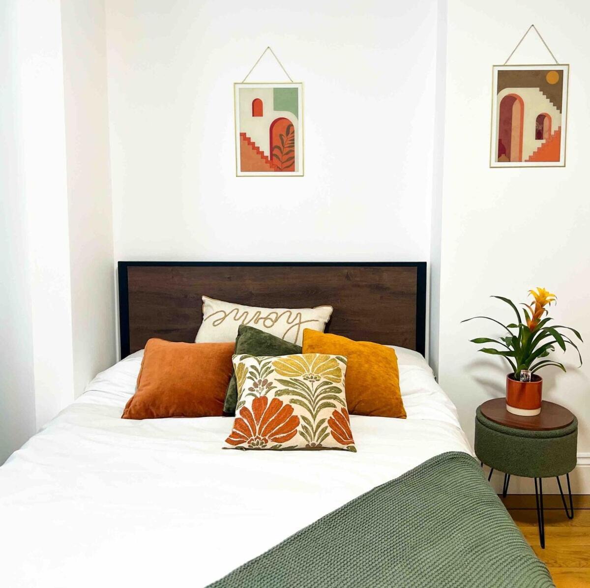 Zozy Happy Land Hotel Лондон Екстериор снимка